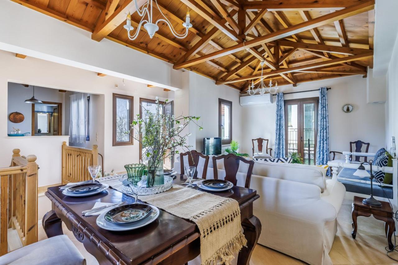 Petradi Town Apartment Skopelos Town Bagian luar foto