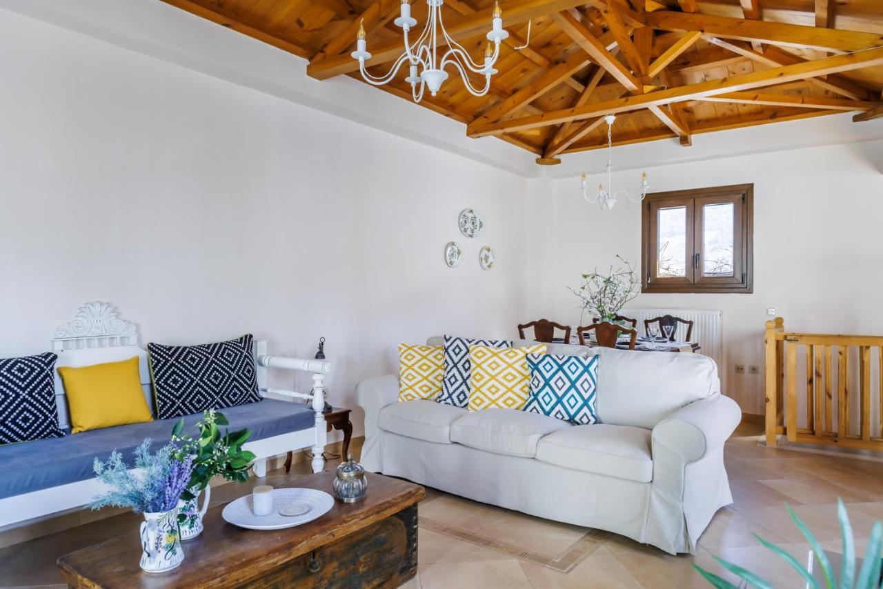 Petradi Town Apartment Skopelos Town Bagian luar foto